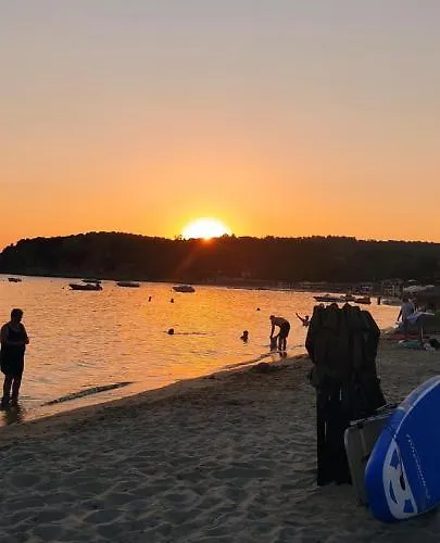 Tsaira * 阿莫利亚尼岛