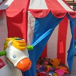 Tsaira アパート アムリアニ