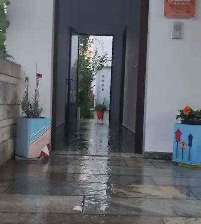 Tsaira Apartmán